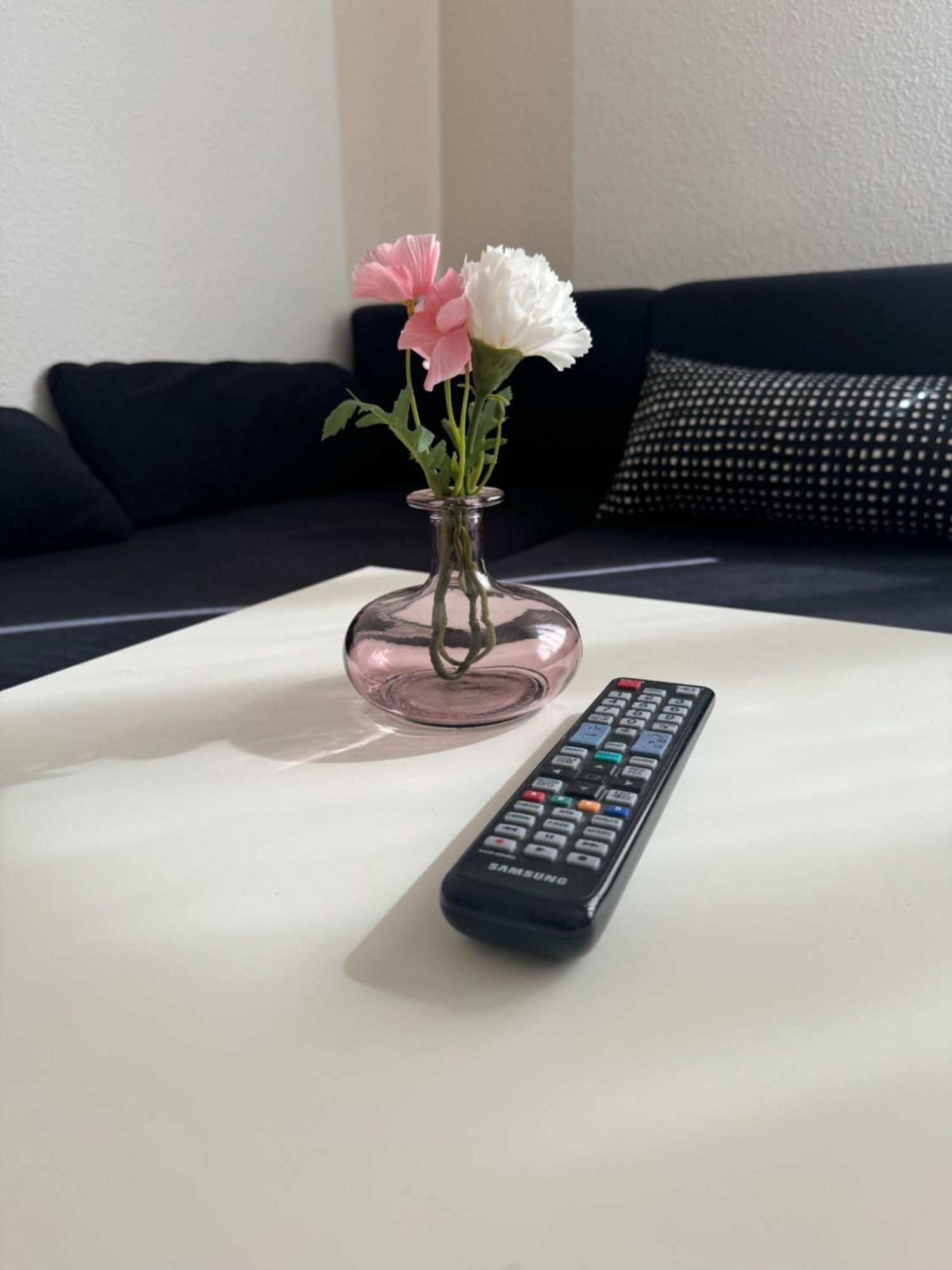Skypension Schönefeld Eksteriør bilde